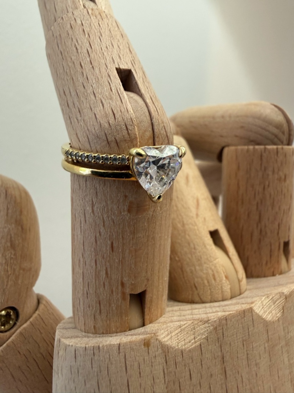 Gold Pandora Ring - Picture 2 of 5